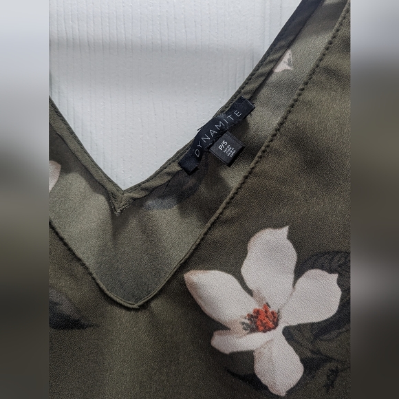 Dynamite Floral Sleeveless Cami Blouse - Picture 3 of 3